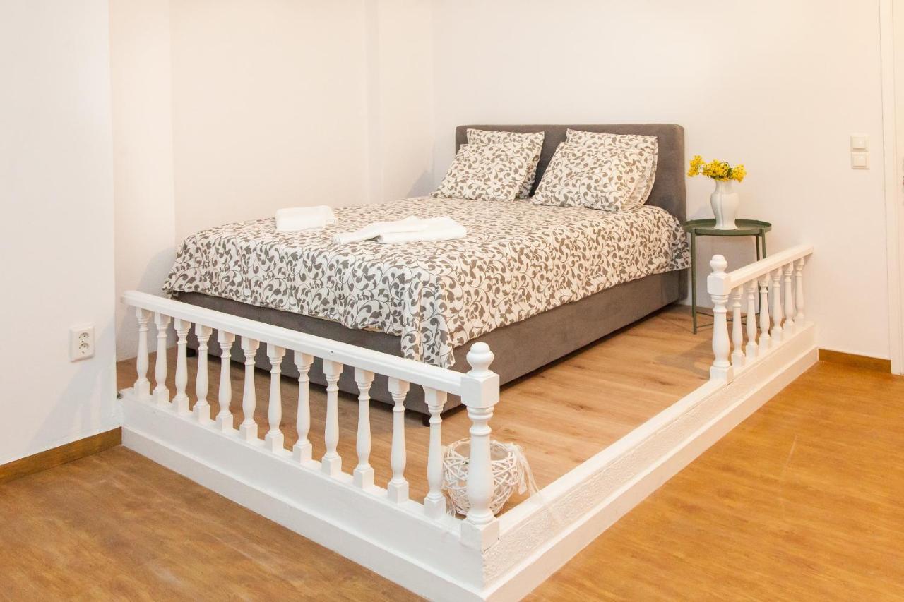 Glyfada Square Modern And Cozy Apartment Voúla Zewnętrze zdjęcie